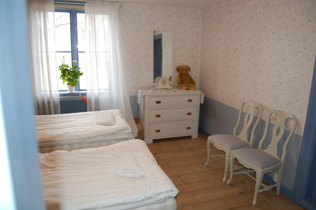 Bed and Breakfast Tullgarns Vardshus à Vagnhärad Chambre photo